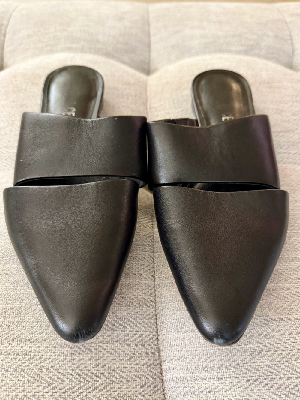 Opening Ceremony Size EU 36 Black Livre Pointed Toe Mules